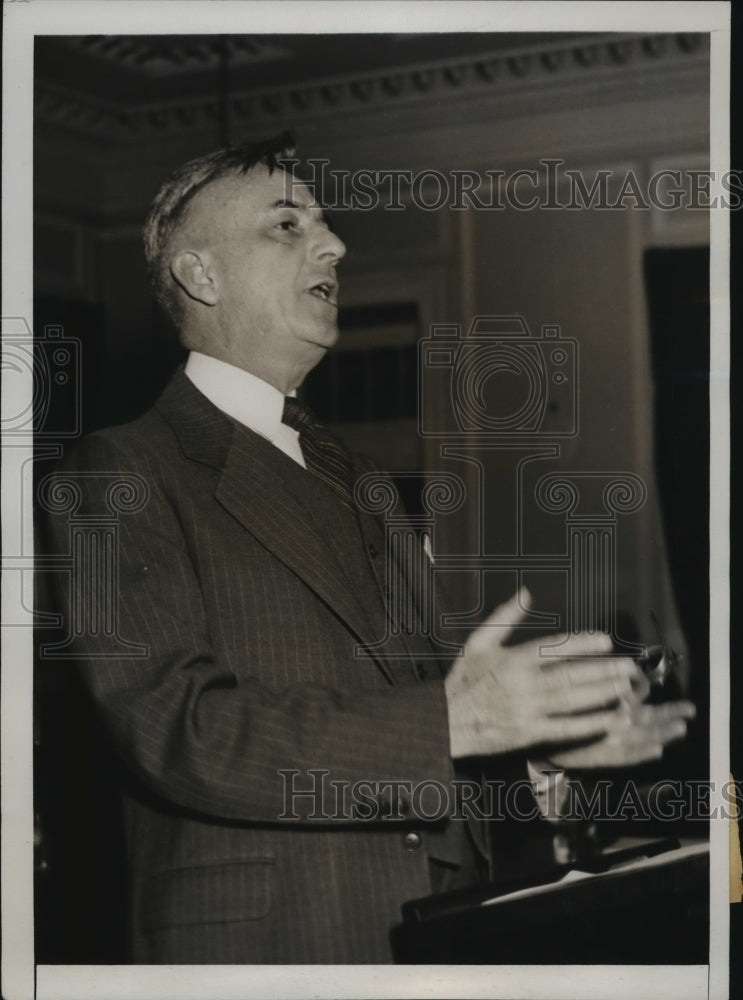 1938 Press Photo Rep. James W.Mott at hearing on U.S Tariff Rates - nef61244 - Historic Images