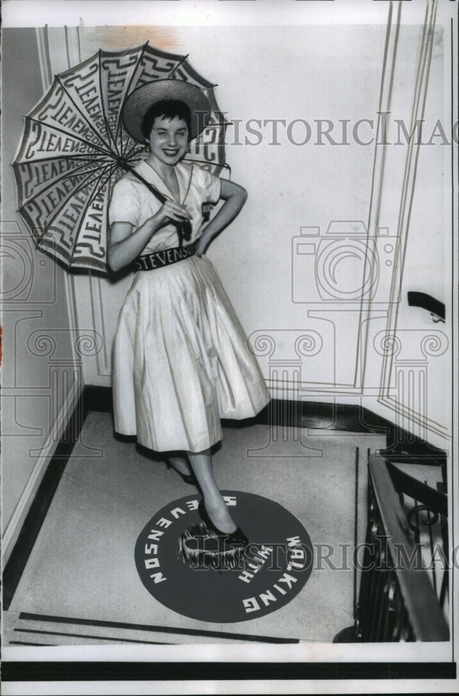 1956 Press Photo Ruth Sharon in Her Campaign Garb Stevenson for President - Historic Images