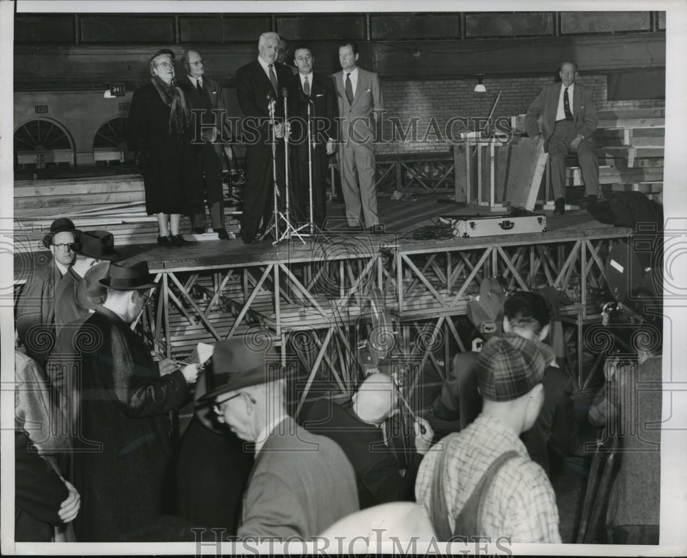 1955 Press Photo Hyman Raskin announced site of 1956 Democrat Convention - Historic Images