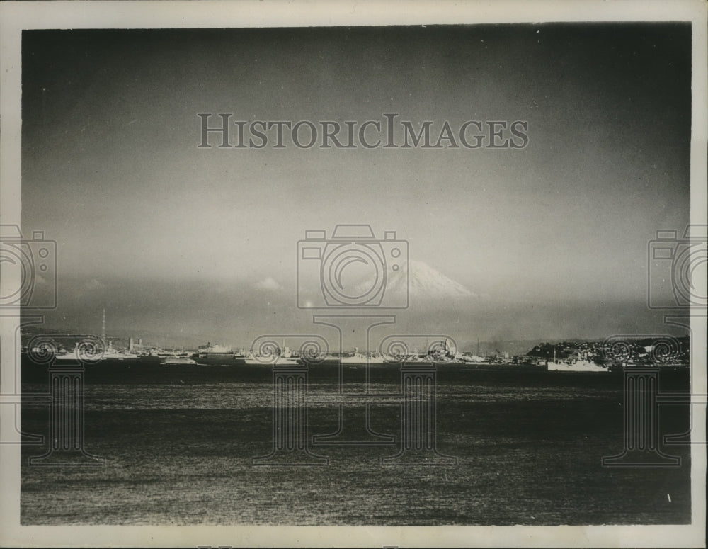 1935 More then sixty warships in the Seattle Harbor for "Fleet Week" - Historic Images