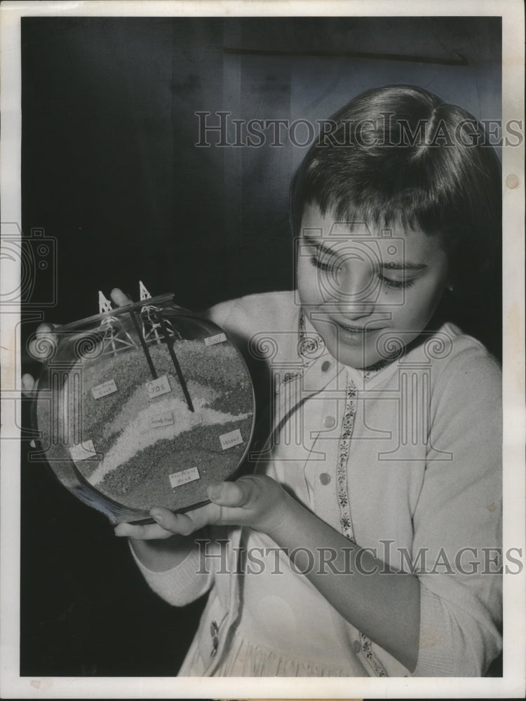 1959 Press Photo Sandra Gemma presenting school project - nef62443-Historic Images