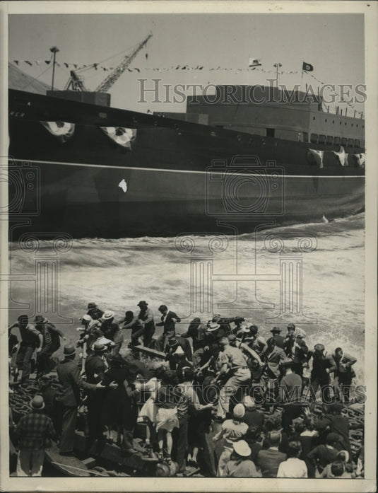 1940 Press Photo S.S. American Manufacturer rolled in San Francisco BAy-Historic Images