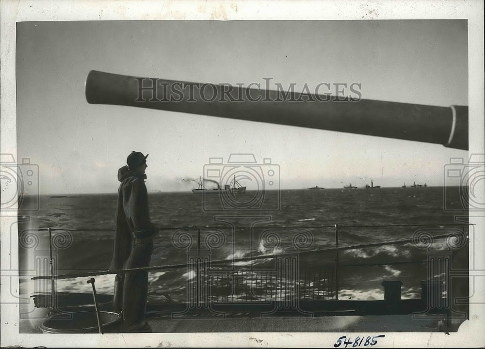 1940 Press Photo Ships of the Royal Canadian Navy Helps Guard a Convoy-Historic Images