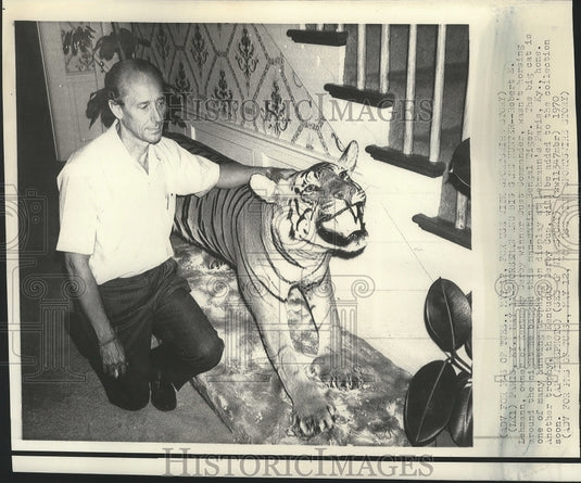1970 Robert Lehman Wasn't Horsing Around When He Bagged Bengal Tiger - Historic Images