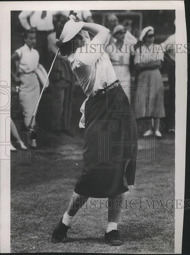 1951 Press Photo Golfer Marjorie Lindsay - nef64277 - Historic Images