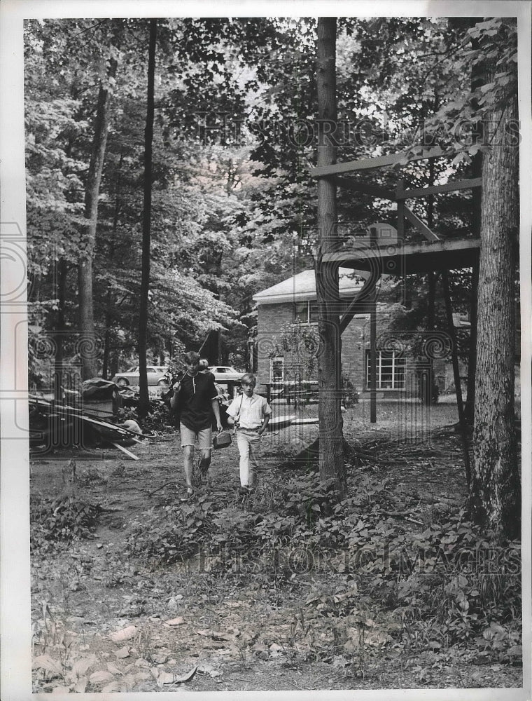 1966 Paul Higgs' Children  - Historic Images