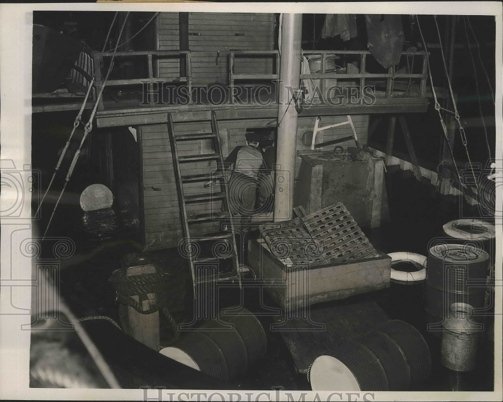 1940 Press Photo After Section of Power Cargo Boat the "Transfer No. 19"-Historic Images