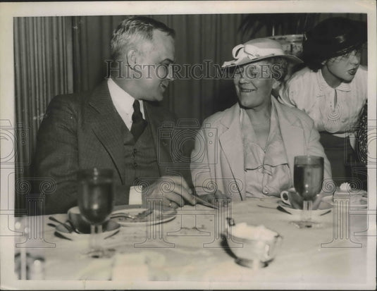 1936 Press Photo Mayor Harold Burton of Cleveland & Mrs Florence Fifer Bohrer - Historic Images