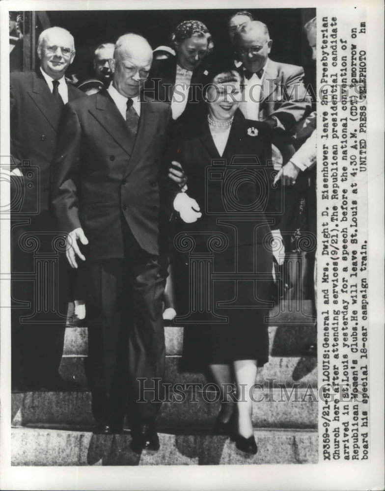 1952 Press Photo General & Mrs.Dwight Eisenhower leaves 2nd Presbyterian Church-Historic Images