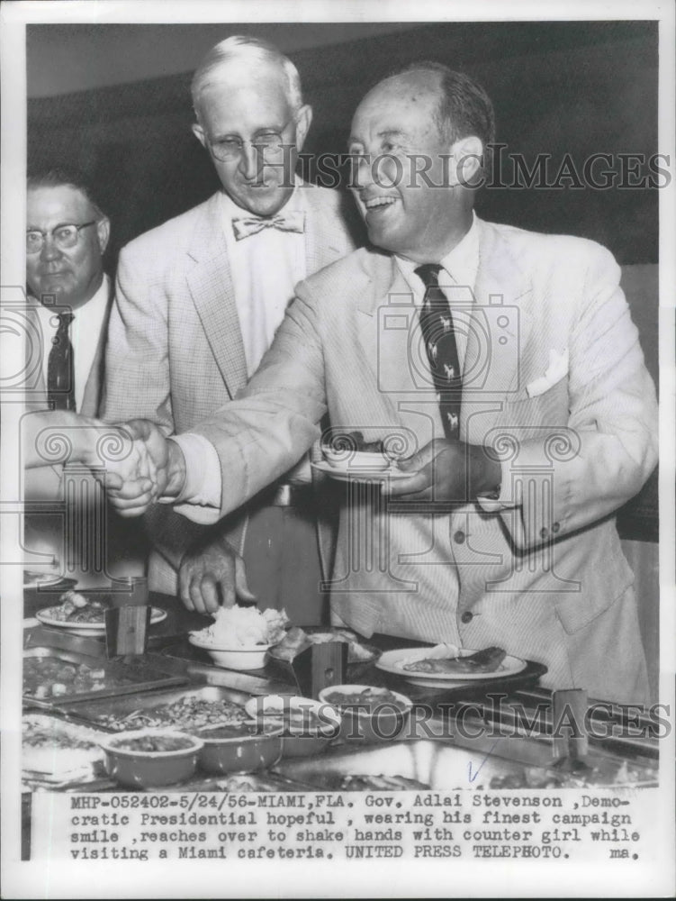 1956 Press Photo Governor Adlai Stevenson at a Miami Cafeteria - nef65280-Historic Images