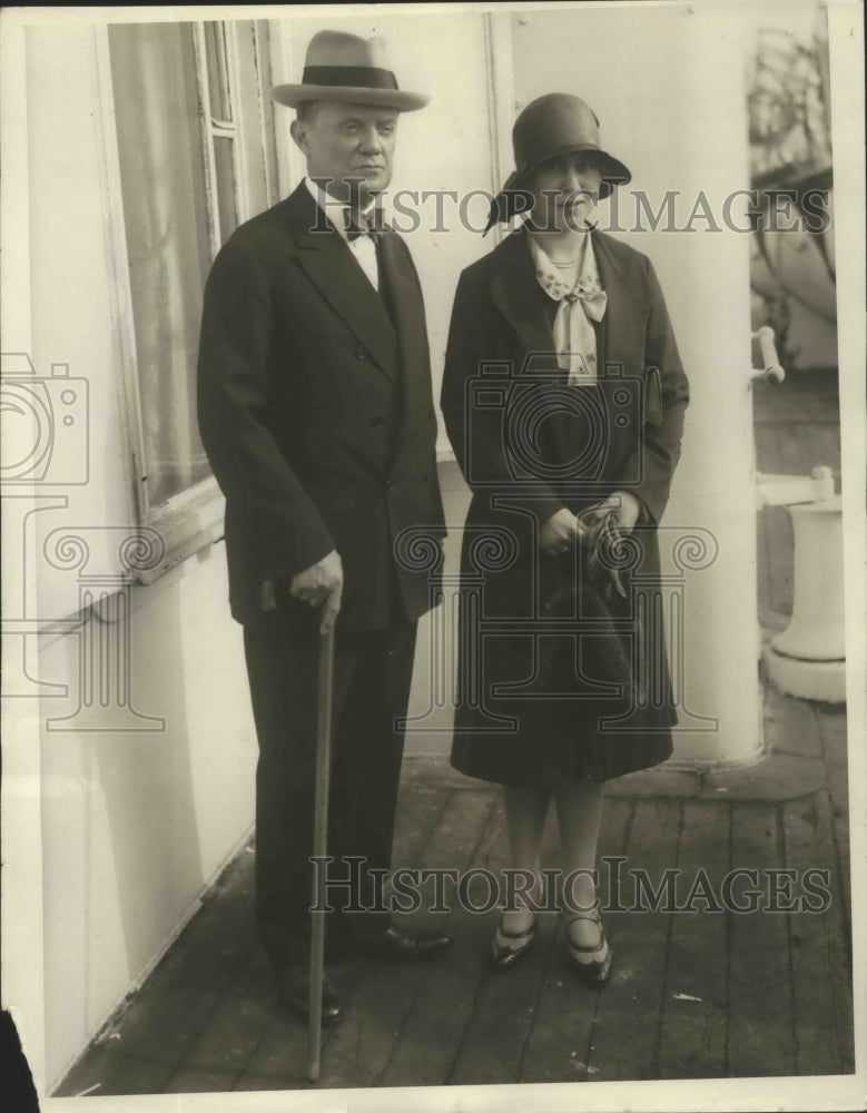 1929 Press Photo Ex-Governor Whitman & Daughter Bound for Europe on SS Leviathan - Historic Images