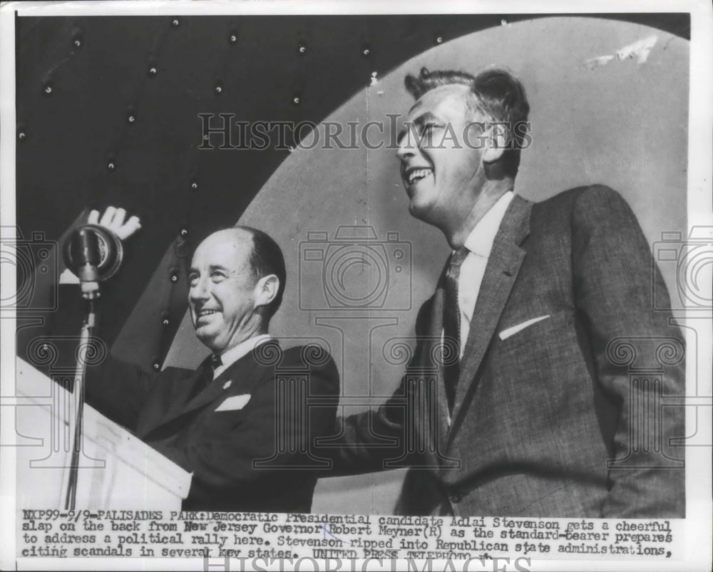 1956 Press Photo Adlai Stevenson Gets Cheerful Slap on Back from Robert Meyner-Historic Images