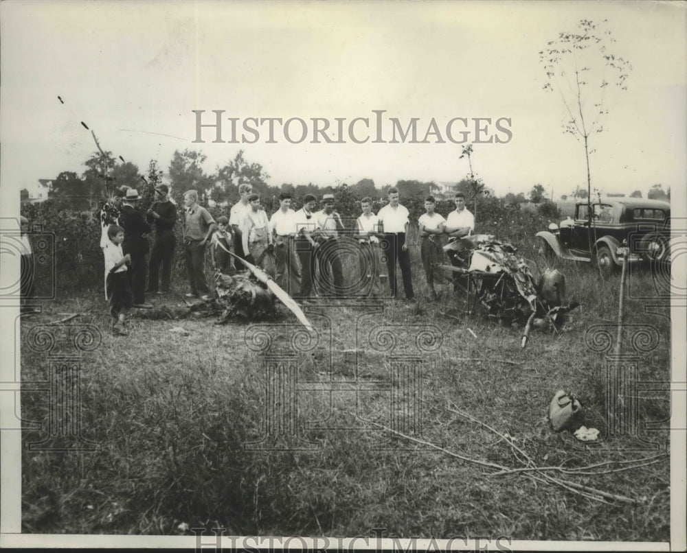 1934 Joseph McCormick new Gyroplane when it crashed on a farm - Historic Images