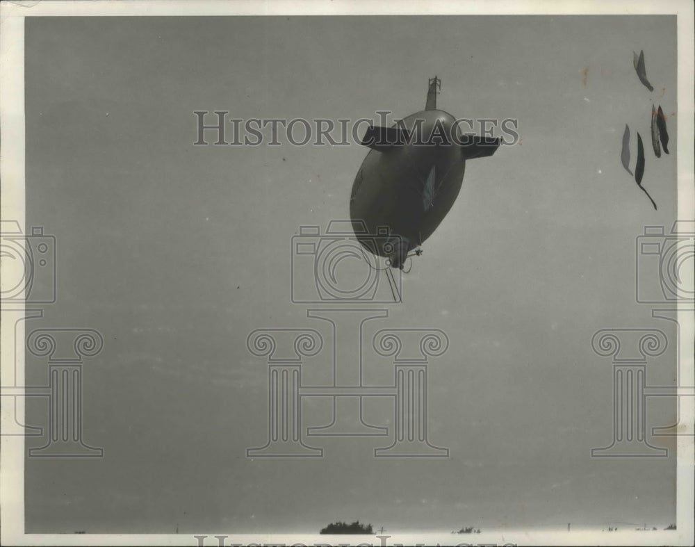 1932 Press Photo  Goodyear Blimps Airship - Historic Images