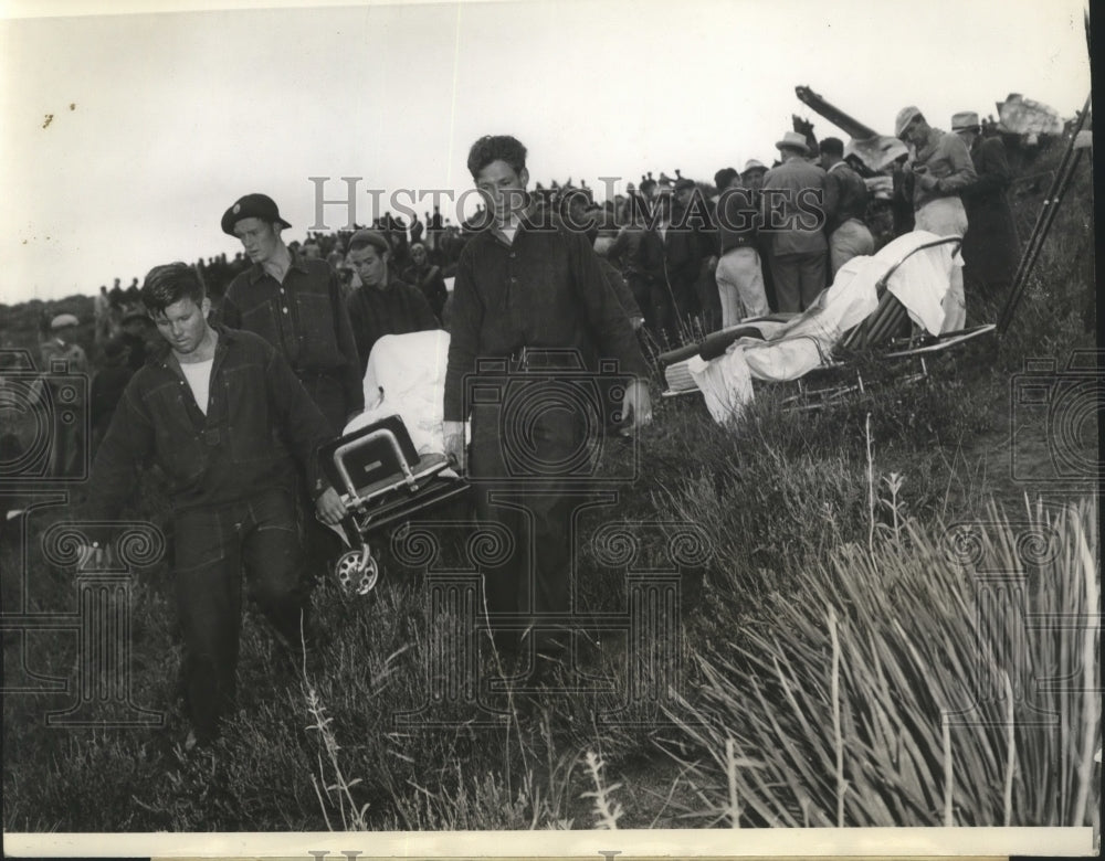 1938 Press Photo Bodies of the crashed huge Airliner crashed at Stone Mountain-Historic Images