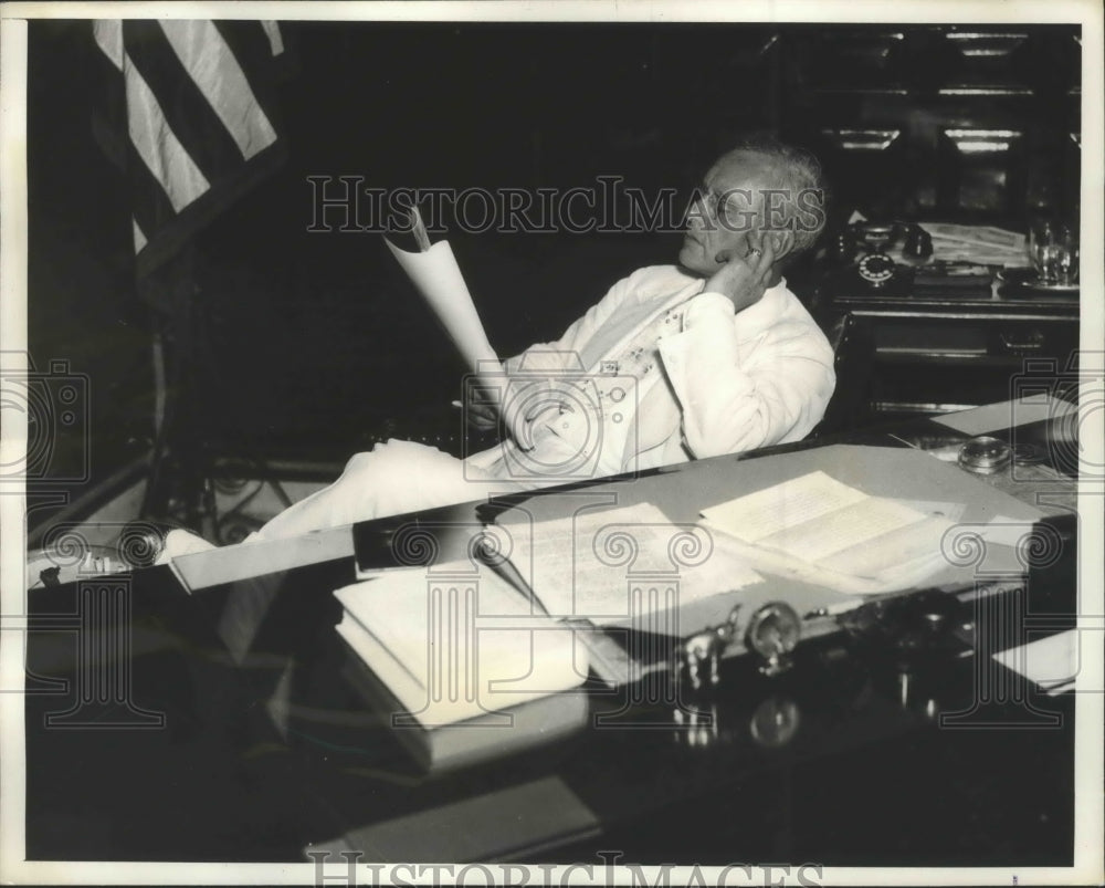 1936 Press Photo Gov Alfred M Landon Refreshed by Several Weeks of Vacation-Historic Images