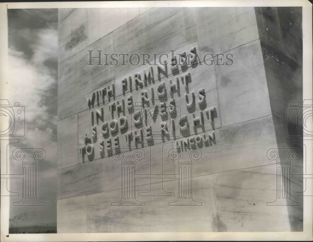 1938 Press Photo Inscription from Lincoln of the eternal Light Peace Memorial - Historic Images