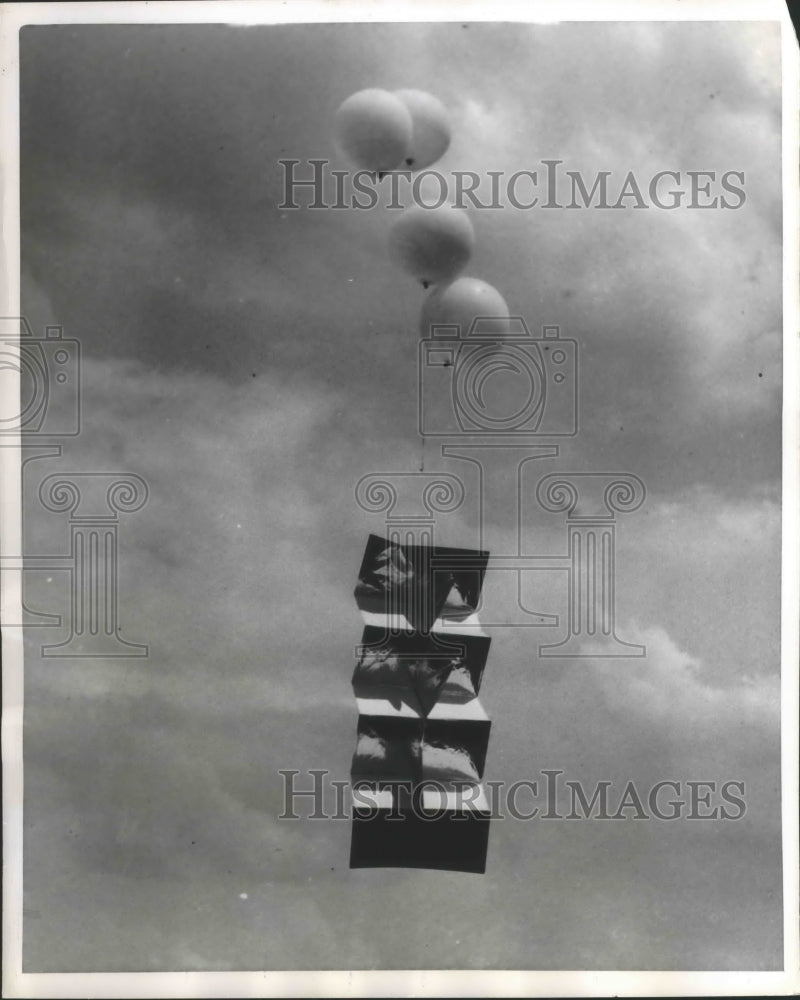 1952 Press Photo Airbourne Gadgets Collect Data on Weather & Wing Conditions - Historic Images
