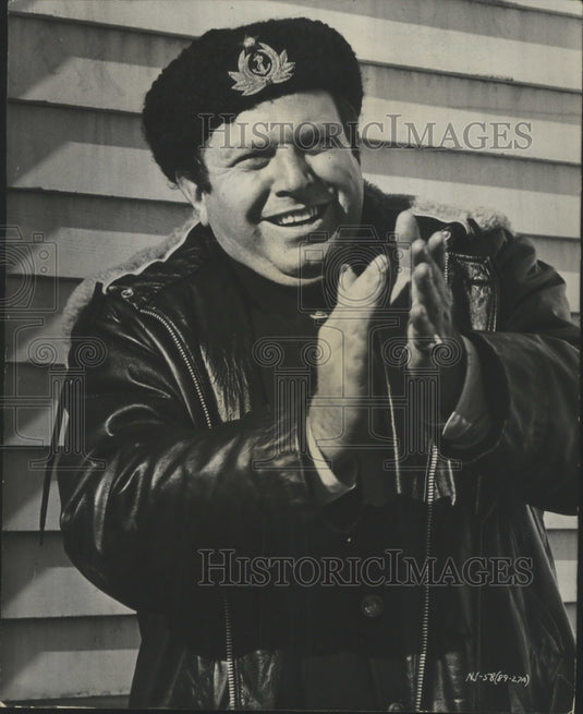 1966 Press Photo Russian Seaman Theodore Bikei Invades East Coast Island Town - Historic Images