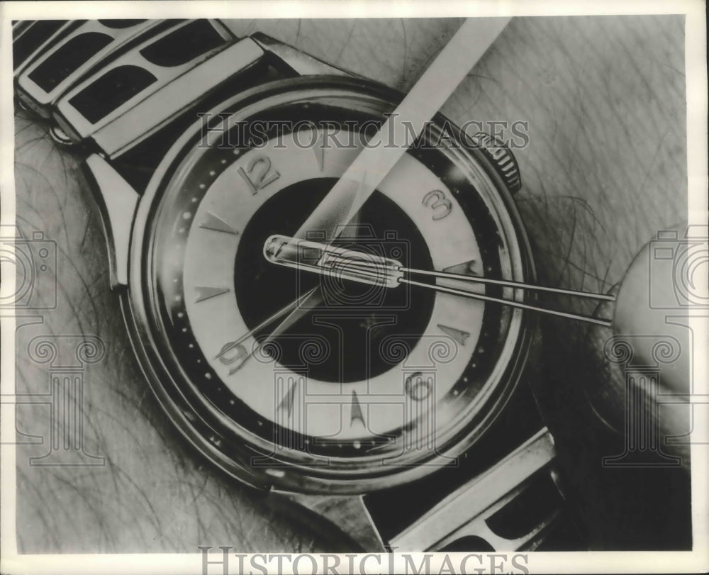 1959 Press Photo Photo-Voltaic Detector Cell in man wristwatch - nef67613-Historic Images