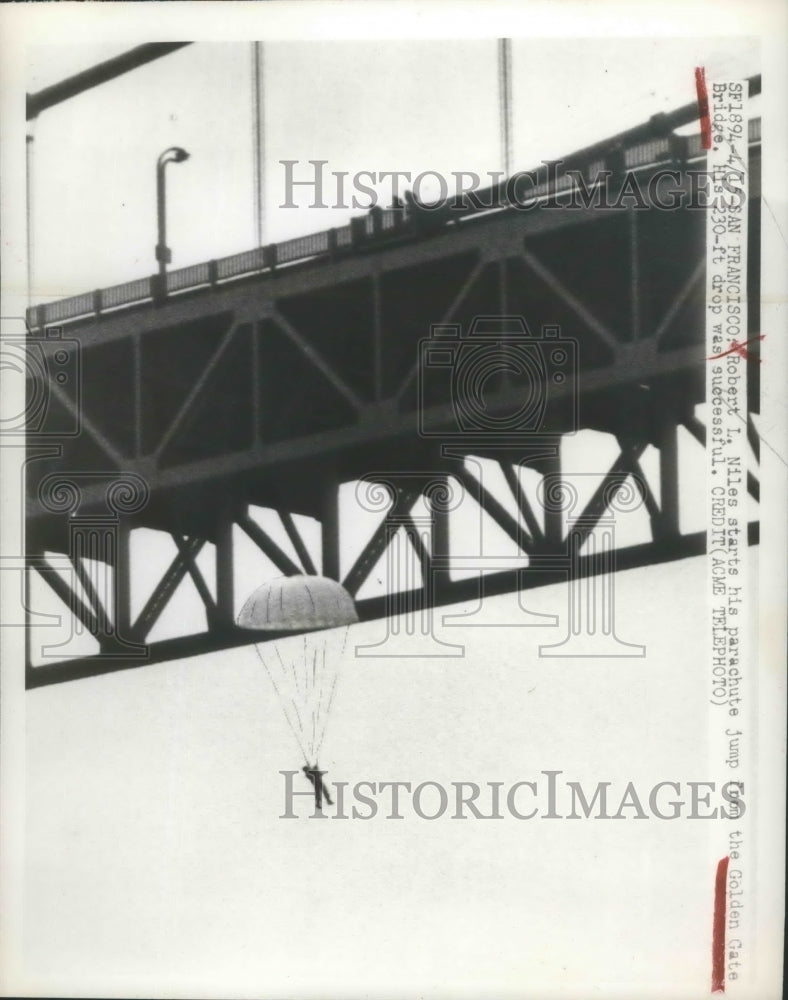 1949 Press Photo Robert L.Niles jump from the Golden State Gate Bridge-Historic Images