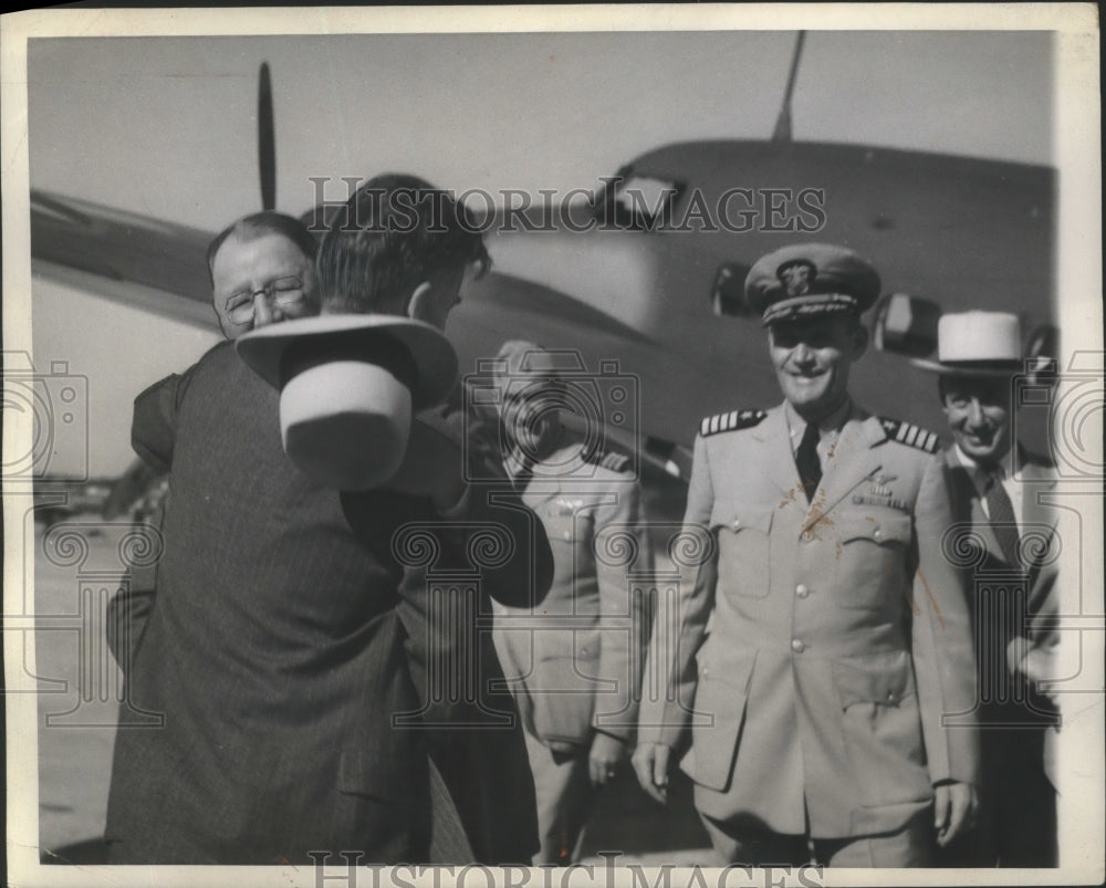 1947 Press Photo Vice Pres. Henry Wallace and Sec of the Navy Frank Knox - Historic Images