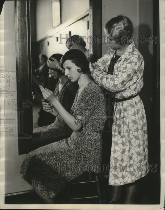 1931 Press Photo Students At The Lucy L. Flower High School In Chicago-Historic Images