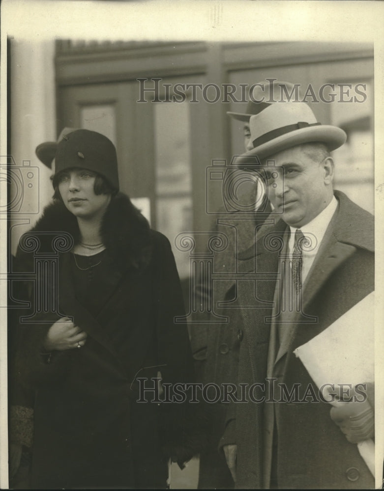 1925 Mrs. Lanedowne and her lawyer has been ejected from courtroom-Historic Images