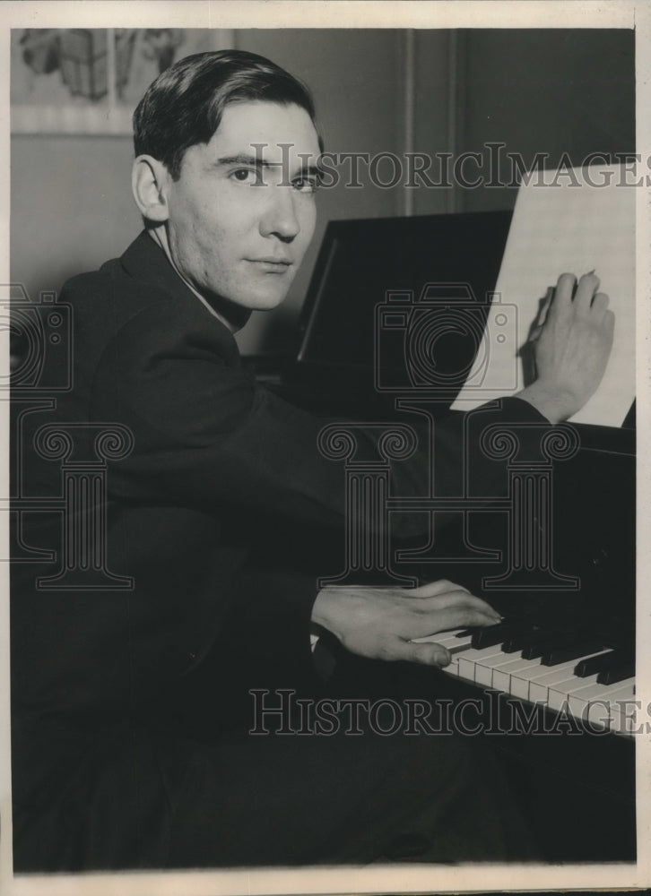 1935 Allan Wilmann Wins Paderewski Award at Chicago Music College-Historic Images