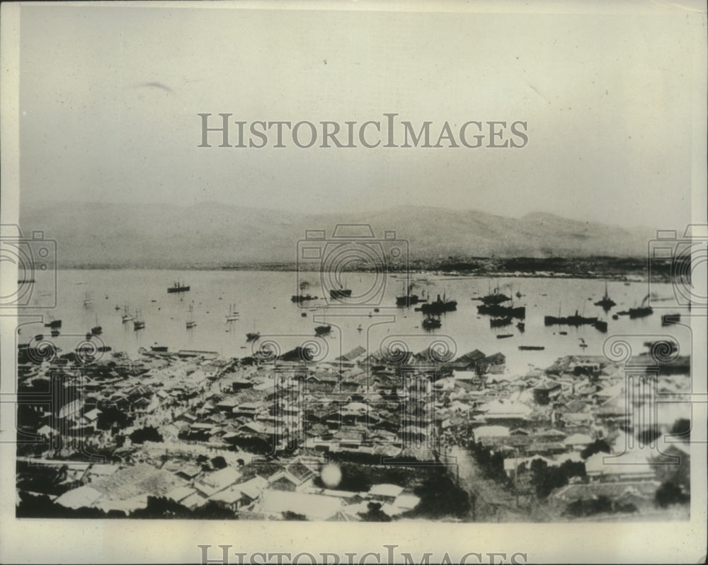 1934 The wreckage of the houses ravaged by blaze in Hakodate Japan - Historic Images