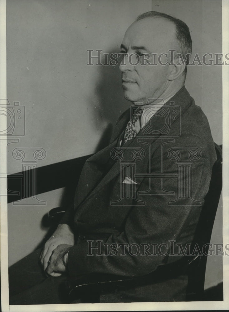 1933 Earl Peters Resigned as Chairman of Democratic State Committee - Historic Images