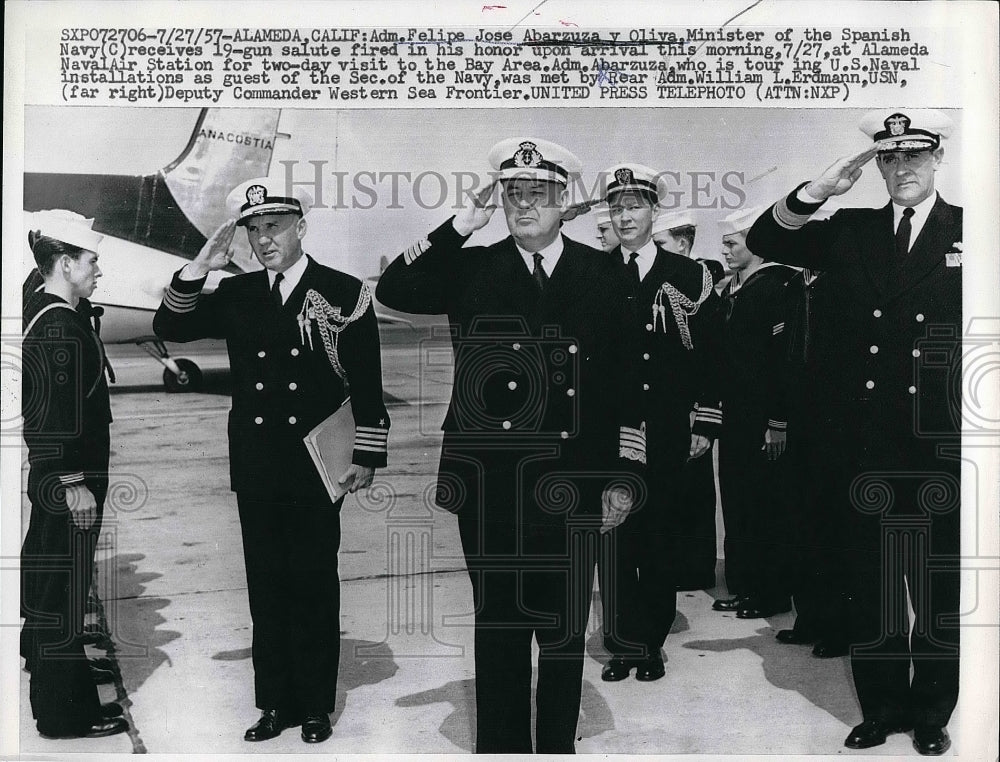 1957 Adm.Felipe Abarzuza, Spanish Navy Miniter received Gun salute. - Historic Images