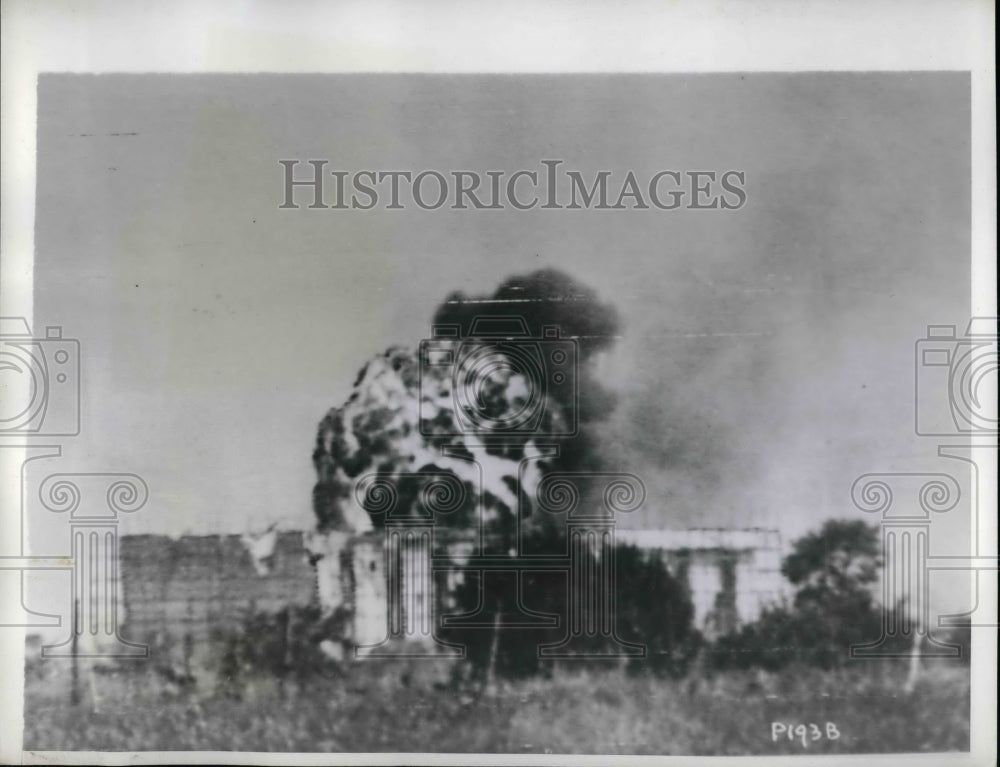 1943 Italian tobacco company after it was hit by an American - Historic Images