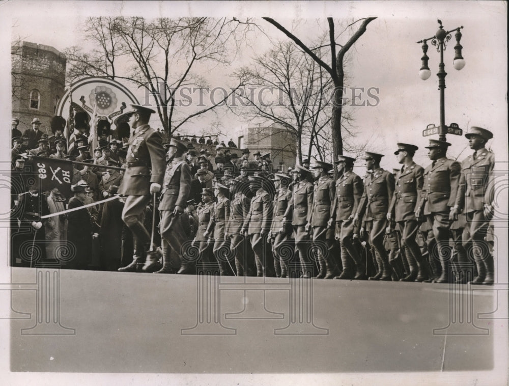 1937 Press Photo U.S. Army Troops passed in front of Stadium.-Historic Images