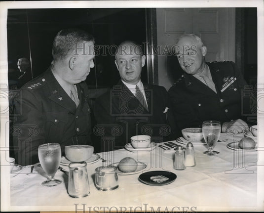 1944 Luncheon Meeting of 22nd American Society of Newspaper Editors. - Historic Images