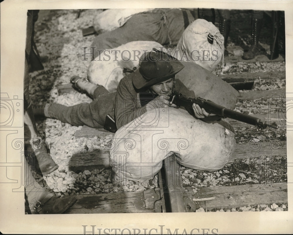 1931 Kentucky National Guard with his rifle gun. - Historic Images