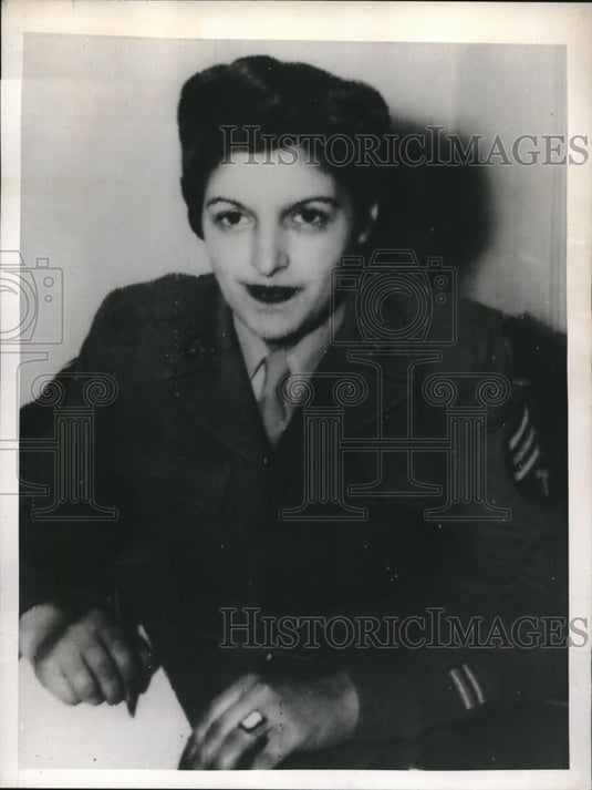 1945 Press Photo WAC Sgt Kanella Koulouvaris in Berlin-Historic Images