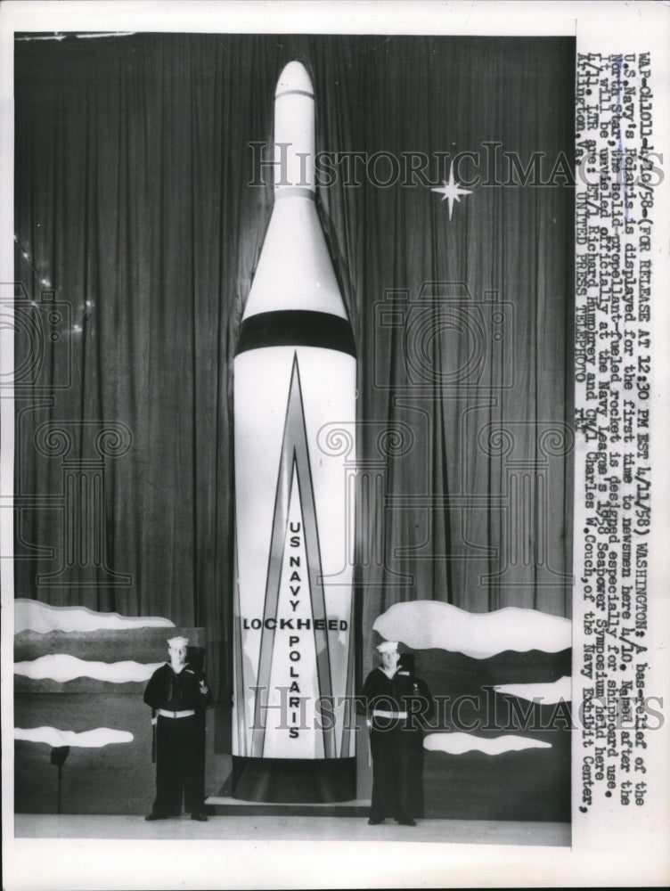 1958 Press Photo U.S. Navy Polaris displayed for the first time to newsmen.-Historic Images