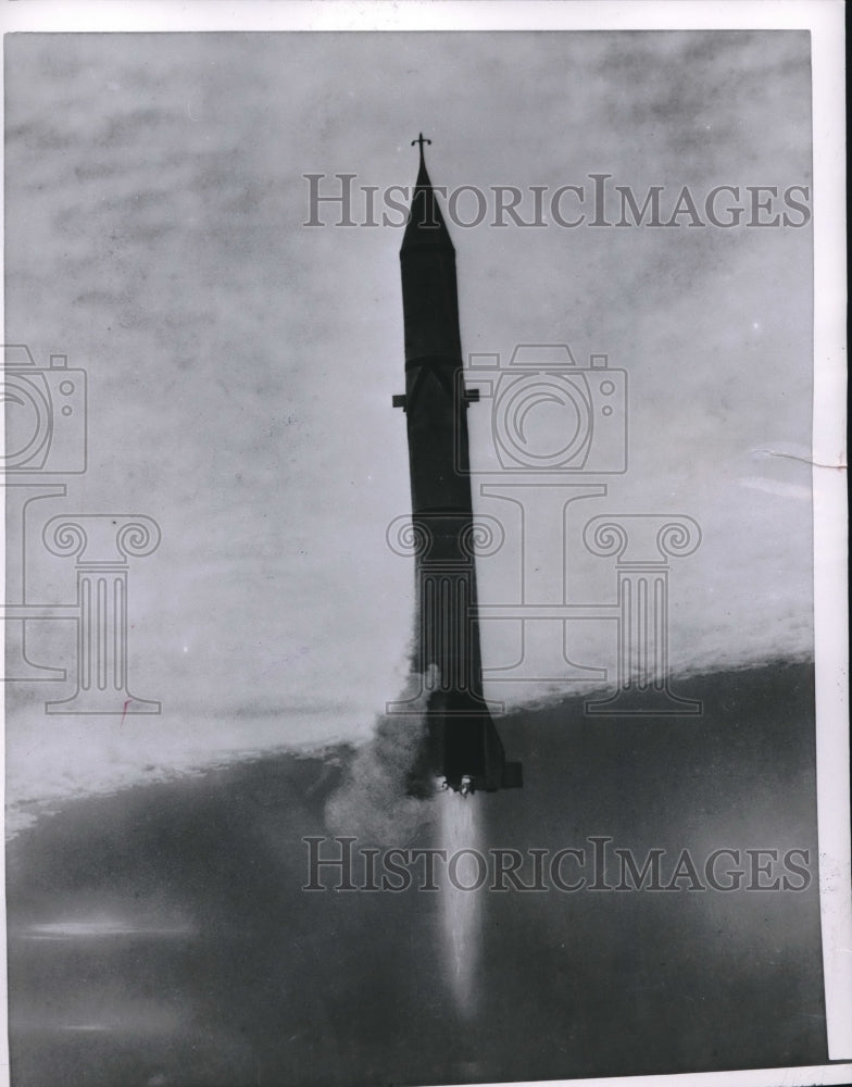 1956 U.S. Army Restone Missile soaring into the Stratosphere. - Historic Images