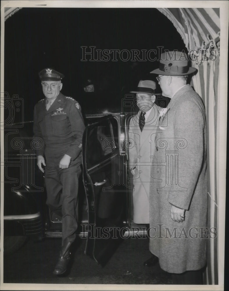 1946 Gen Carl A Spaatz at Cleveland, Ohio - Historic Images