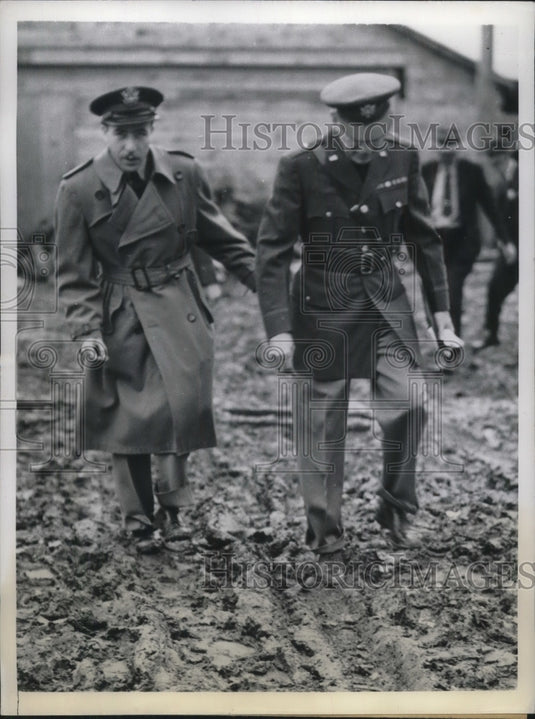 1941 St Louis, Mo. Brig Gen Burke Somervell & another officer - Historic Images