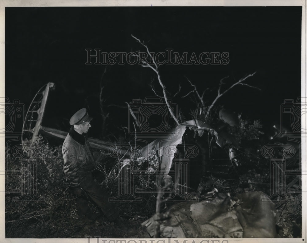 1946 Press Photo San Francisco, Cal. Army C45 crashed in heavy fog - nem30860 - Historic Images