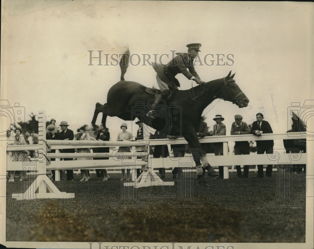 1928 Press Photo Maj CP George on Migra at West Point horse show - nem31165 - Historic Images