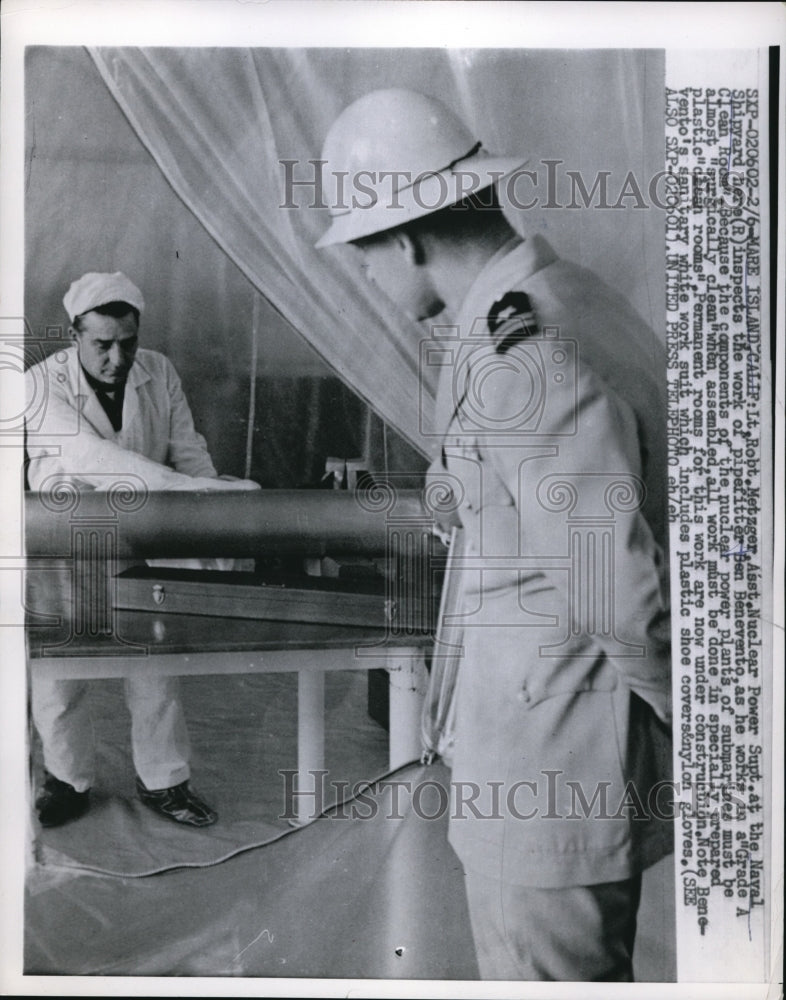 1957 Press Photo Lt Robert Metzger Asst Nuclear Power Supt at Mare Island CA-Historic Images