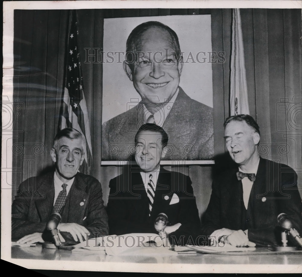 1952 Press Photo Group endorse Eisenhower for President in Boston MA - nem34290-Historic Images