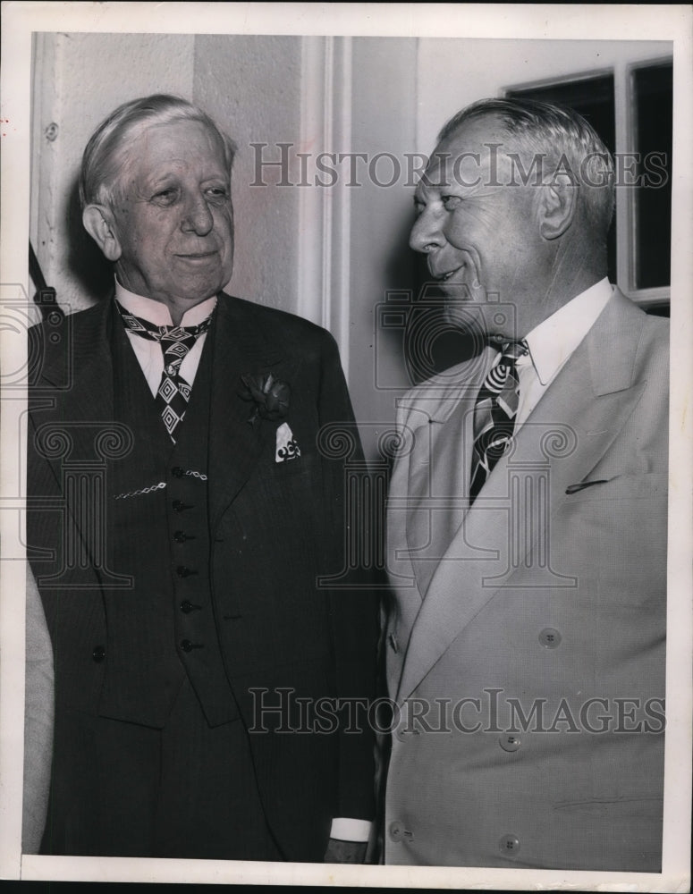 1949 Press Photo Senate Investigating Committee Sen Clyde Huey of NC - Historic Images