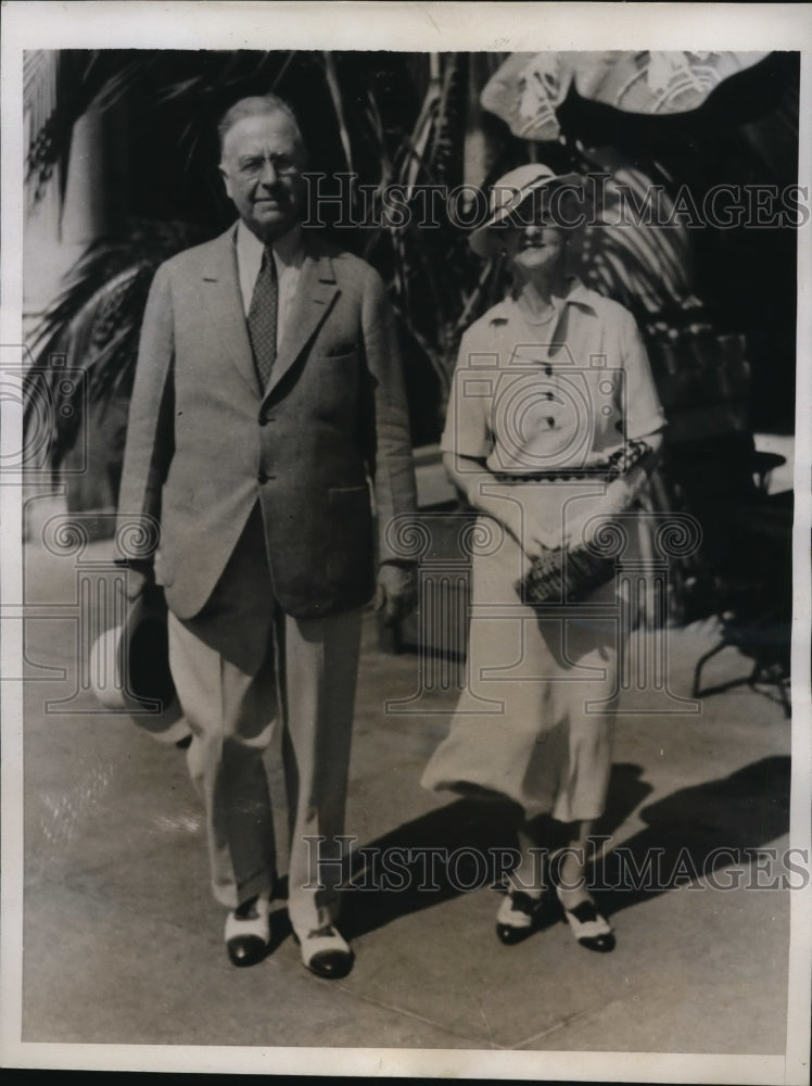 1935 Press Photo Former Mayor and Wife Enjoy Southern Vacation at Miami Florida - Historic Images