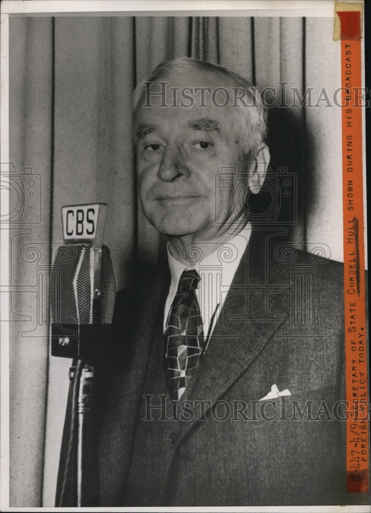 1944 Press Photo Secretary of State Cordell Hull Foreign policy broadcast in DC - Historic Images