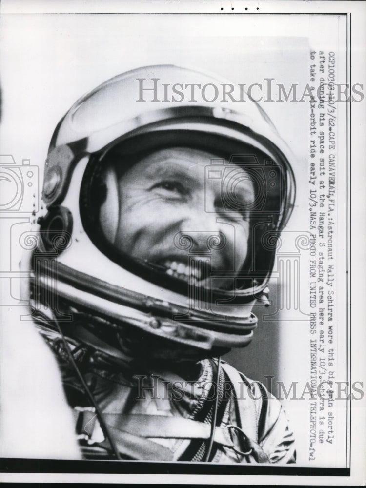 1962 Press Photo Astronaut Wally Schirra After Donning Space Suit at Hangar S-Historic Images