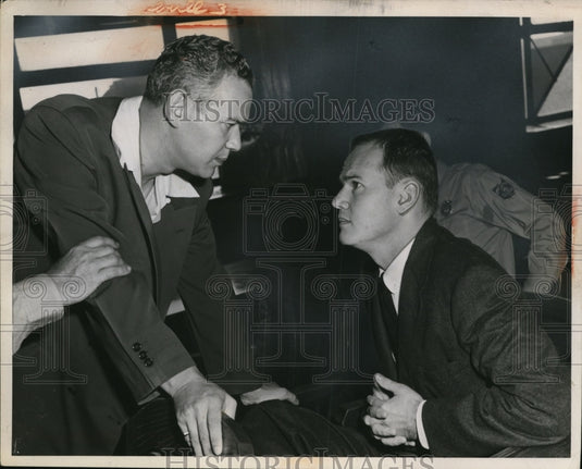 Press Photo Dr Richard Sam Sheppard at his murder trial - nem35251-Historic Images